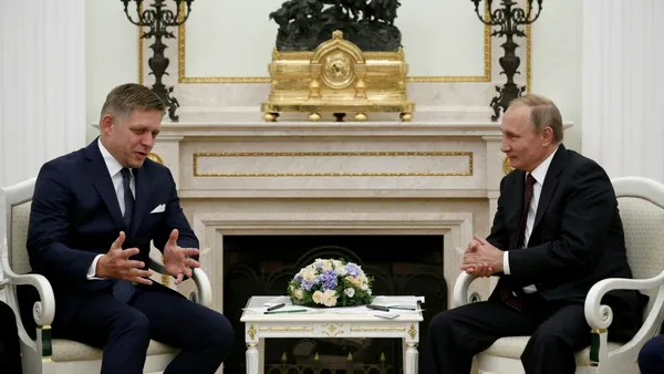 Robert Fico sfidează Occidentul: premierul Slovaciei, țară membră UE și NATO, a mers la Moscova și s-a întâlnit cu Vladimir Putin!