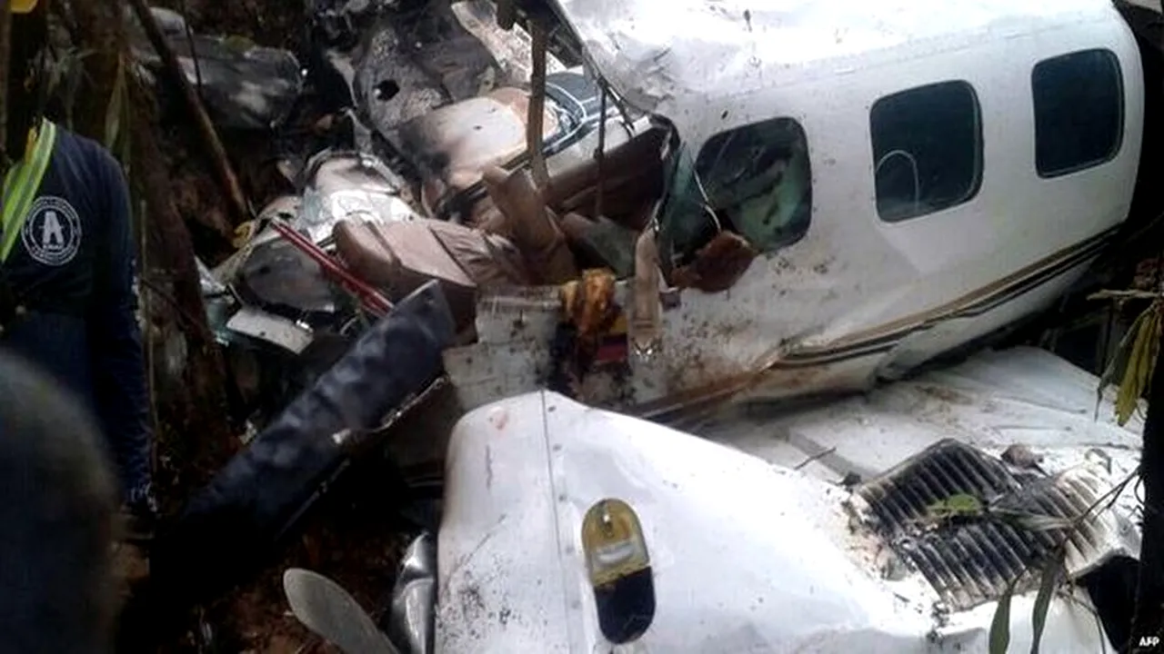 Ce au găsit autoritățile columbiene într-un avion care s-a prăbușit în junglă: 