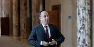 Adrian Câciu laudă performanțele succesorului său, Marcel Boloș, la Ministerul Finanțelor: „Foarte bun, dar ar trebui să fie mai asumat”
