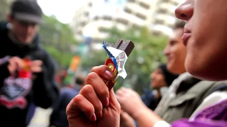 Cel mai vândut baton de ciocolată din România, o formă neschimbată de 50 de ani