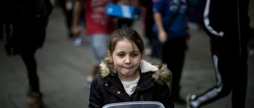 Gestul impresionant făcut de o fetiță de cinci ani pentru oamenii străzii