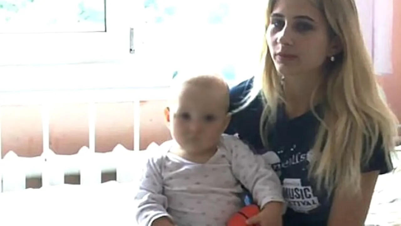 A supraviețuit ca prin minune: Un bebeluș a căzut de la etajul 5 al unui bloc, dar viața i-a fost salvată de o sârmă de rufe - VIDEO
