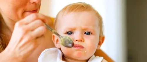 O mamă vegană și-a hrănit bebelușul de 11 luni doar cu nuci și fructe. Când a aflat, tatăl copilului a luat o decizie radicală. 
