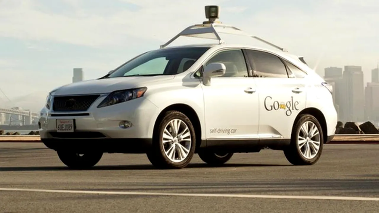 Șeful Daimler despre Google: Poate face valuri în industria auto, dar nu este un concurent real