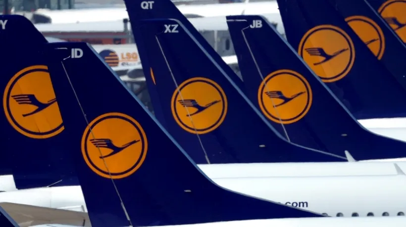 Cum a convins Lufthansa 42 de persoane să-și schimbe numele