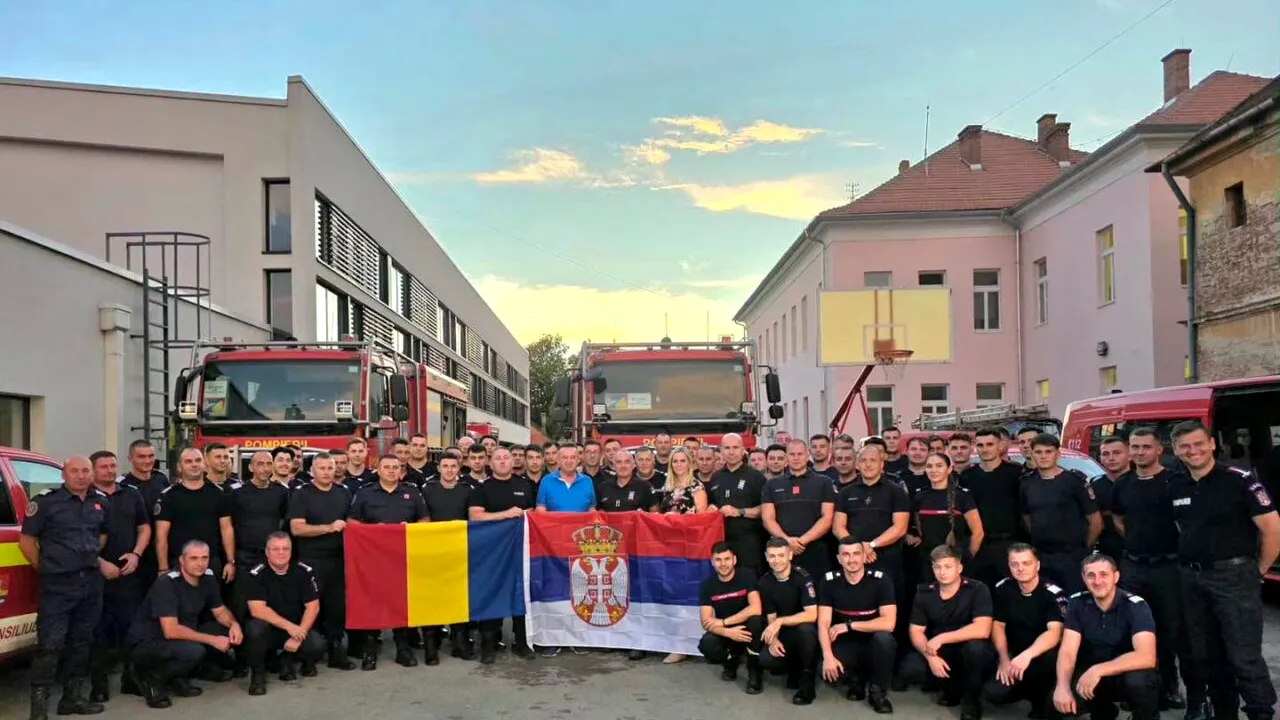 Pompierii români se întorc acasă după două săptămâni de intervenții împotriva incendiilor din Serbia