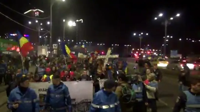 Câteva mii de oameni, la marșul din București pentru susținerea DNA. VIDEO