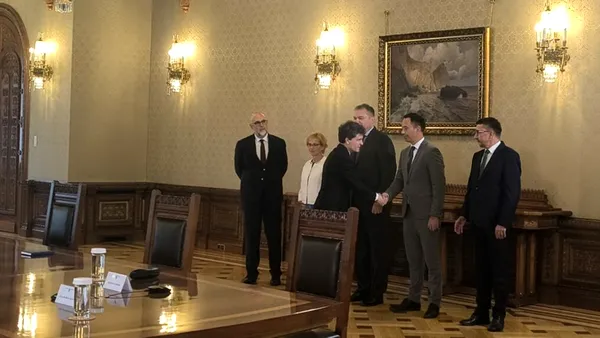 Kelemen Hunor i-a propus lui Nicușor Dan două variante de guvern minoritar și o formulă cu o majoritate „foarte, foarte subţire”