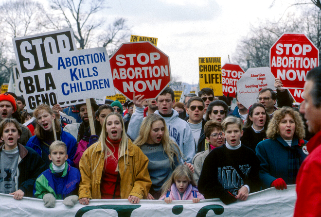 Mișcările anti-avort iau amploare în SUA. Sursa Foto: Shutterstock
