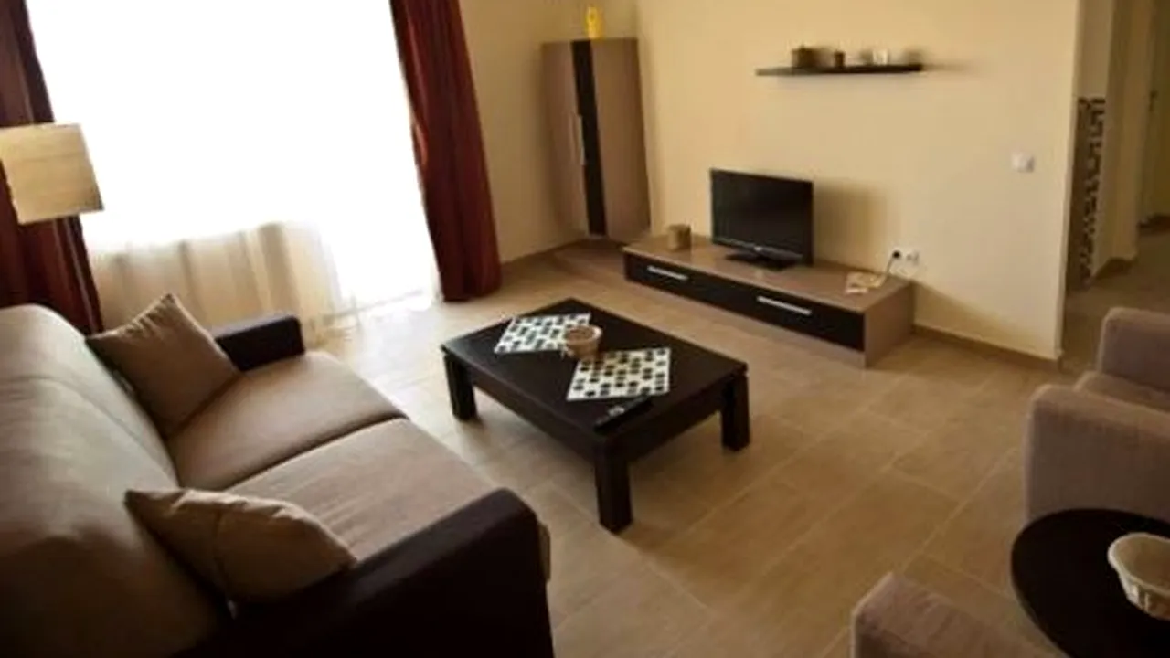 ANAF scoate la vânzare proprietăți rămase fără moștenitor. La ce prețuri pot fi achiziționate