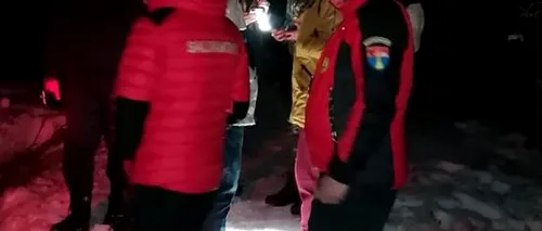 Trei refugiaţi din Ucraina care au trecut frontiera şi au ajuns într-o zonă muntoasă, cu zăpadă mare, au fost recuperați de salvamontiştii din Maramureş (VIDEO)