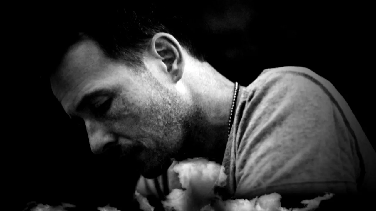 Ce a găsit poliția în autocarul de turneu al lui Scot Weiland