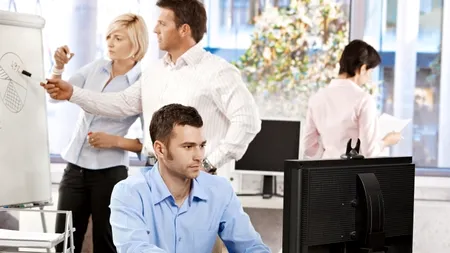 Cum a ajuns Rusia să piardă miliarde de dolari din cauza rețelelor de socializare