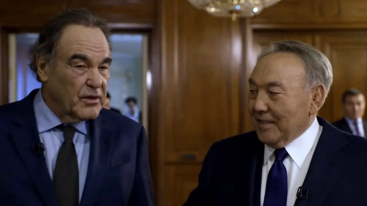 Oliver Stone despre energia nucleară, război și criză climatică: ”Trebuie să ne îndepărtăm de mentalitatea fricii”