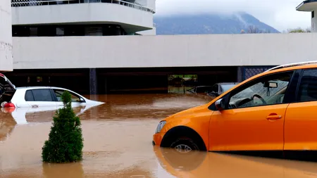 Cum să eviți daunele majore dacă mașina ți-a fost INUNDATĂ în urma ploilor abundente din ultimele zile și la cine trebuie să apelezi