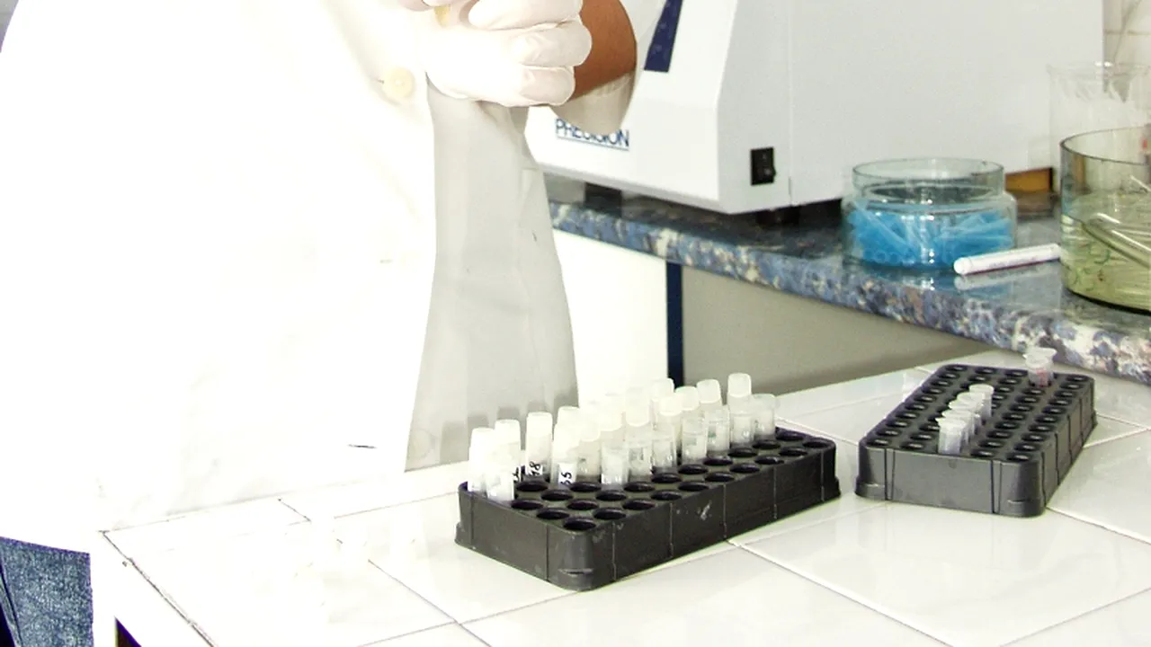 Ce s-a întâmplat în județul Dolj după moartea tânărului din Segarcea care era bolnav de SIDA. Câte persoane seropozitive au fost depistate