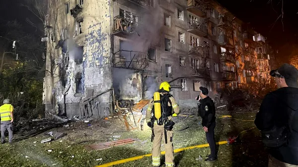 10 morți la Kiev, în urma unui nou atac rusesc cu rachete balistice. Clădirea ambasadei Lituaniei, avariată