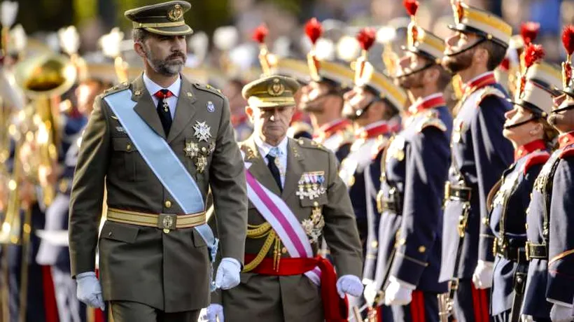 Prințul Felipe a prezidat pentru prima dată parada militară de Ziua Națională a Spaniei