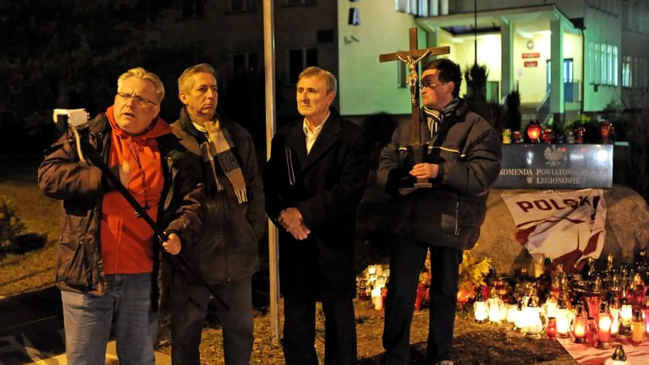 Un adolescent a murit în Polonia după ce a încercat să înghită un pachet de droguri. Motivul pentru care această știre a provocat proteste violente