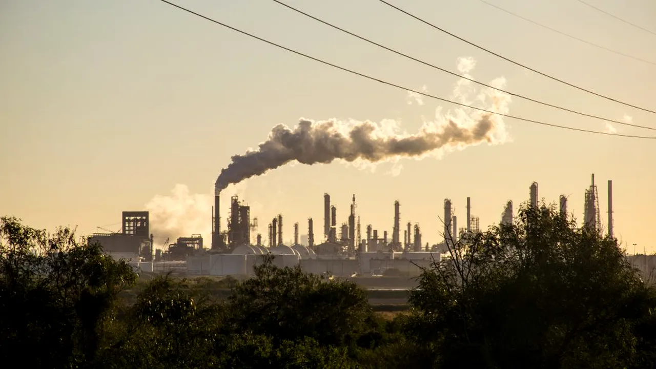 Analiză: Proiectul de buget al UE nu acoperă promisiunile privind combaterea schimbărilor climatice. Ce propun specialiștii