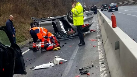Încă o tragedie pe DN7, în a doua zi de Crăciun | Doi morți și trei răniți, în urma unei coliziuni dintre două mașini