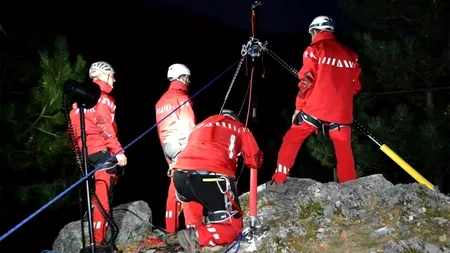 Un bărbat din Prahova a sunat la 112, spunând că a CĂZUT într-o râpă. Ce a urmat, după căutări, i-a uimit pe salvatori