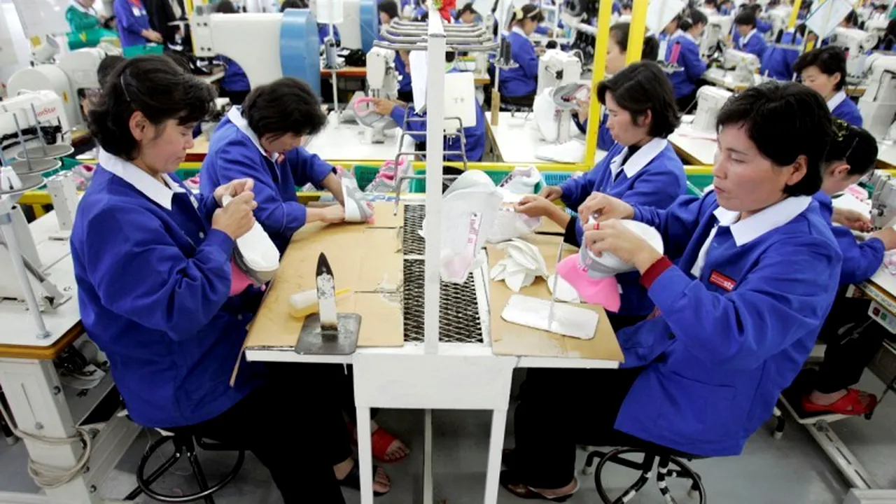 Motiv de îngrijorare în Peninsula Coreea. Nordul a retras 53.000 de oameni din complexul comun care a fost închis o singură zi în istoria sa