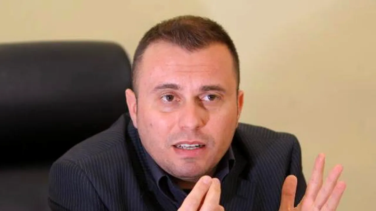 “Ayahuasca, între mit și realitate”. Un ofițer antidrog a publicat prima carte despre noul drog al bogaților din România