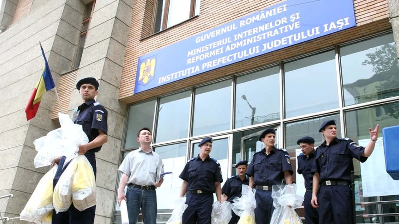 REFERENDUM 2012 IAȘI. Prefectura: Peste 40.000 de ieșeni nu ar fi trebuit incluși în listele electorale