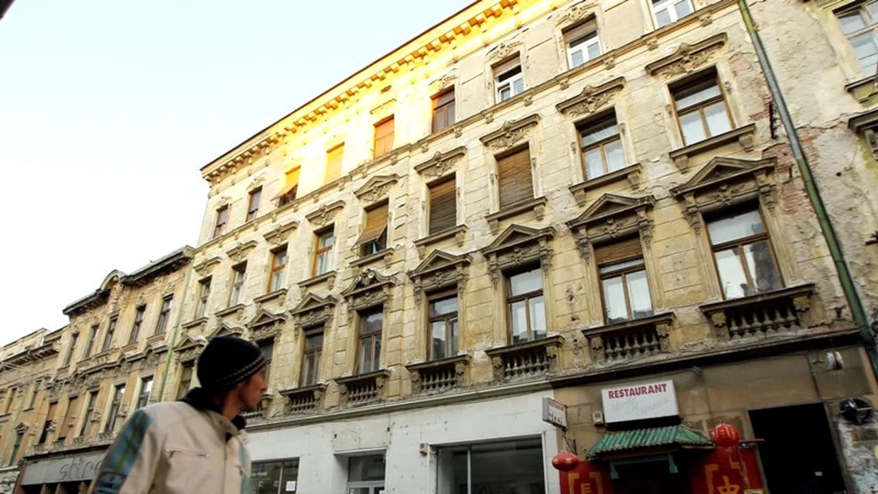 MIZELE noii legi a retrocedărilor. Cum vor fi taxați samsarii imobiliari și până când vor aștepta proprietarii să fie despăgubiți