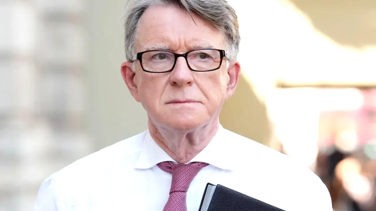 Noi dezvăluiri despre Mandelson, fostul ambasador al Marii Britanii în SUA. Avea legături cu Rusia, China, Israel și datorii de 1 milion de lire