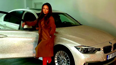 Cel mai strălucitor bolid din România: O româncă și-a comandat o mașină acoperită cu un milion de cristale Swarovski 