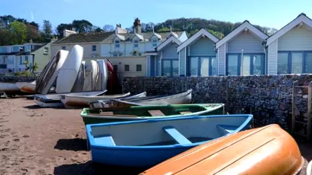 Cu cât se vând cele mai scumpe cabane de plajă din Marea Britanie