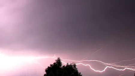 Furtuni în SUA. Cel puțin șapte persoane au murit