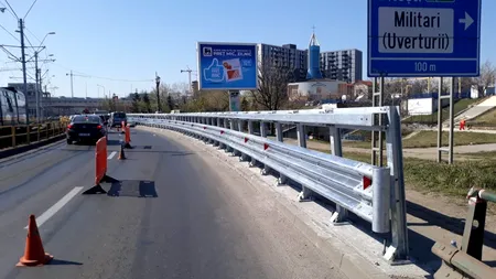 FOTO & VIDEO | „Curba morții” de la Ciurel are în sfârșit un parapet solid. „Nici cu TIR-ul nu se mai trece prin el”