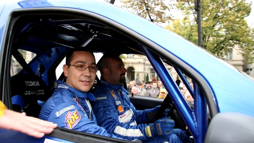 Ponta asistă la finala raliului Sibiului, unde în ultimii șase ani a concurat din poziția de copilot