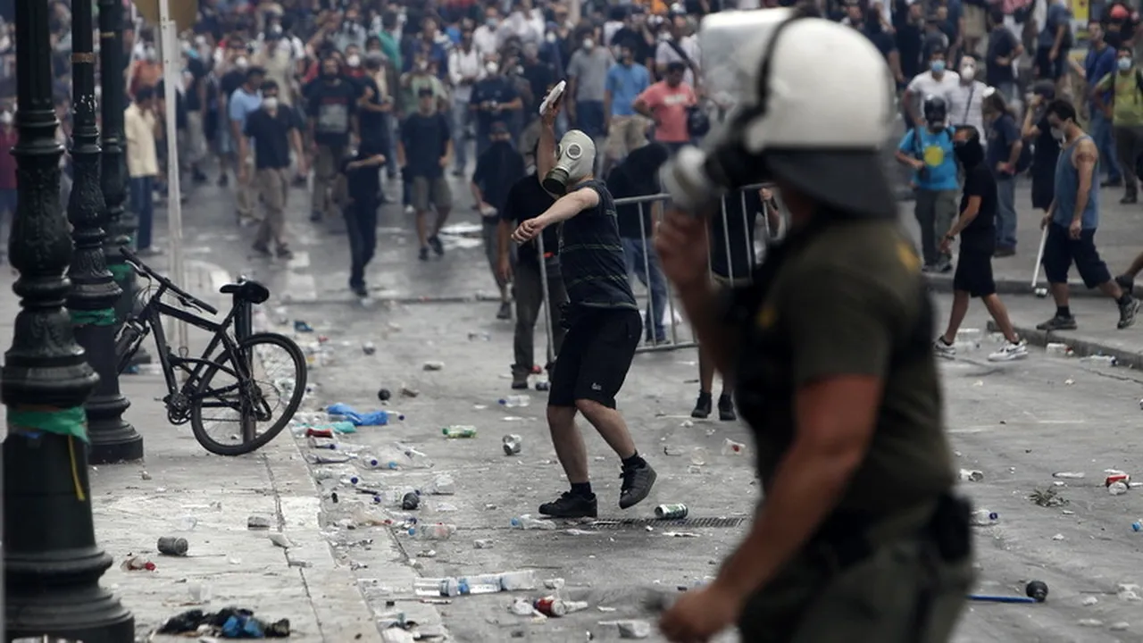 Grecia: Datoriile restante către stat au urcat la 55 miliarde de euro