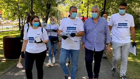 Călin Popescu Tăriceanu strânge semnături pentru candidatura la Primăria Capitalei: ”Oamenii sunt buni, amabili și primitori, dar frica de infectare cu virus își pune amprenta pe campania electorală”