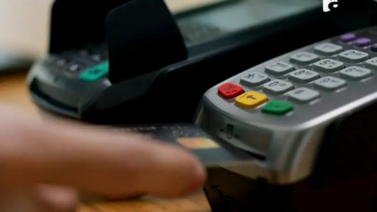 Un român a fost lăsat fără 50.000 de lei în urma unei escrocherii. Cum l-au păcălit fraudatorii