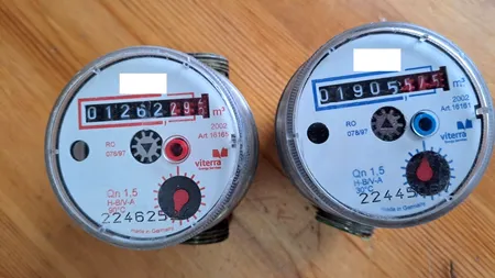 O femeie din Iaşi a ajuns să plătească FACTURA la apă pentru tot blocul după o decizie luată în urmă cu 10 ani, care s-a dovedit a fi greșită