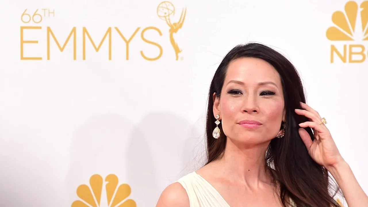 Actrița Lucy Liu a devenit mamă. Prima fotografie cu fiul actriței de 46 de ani