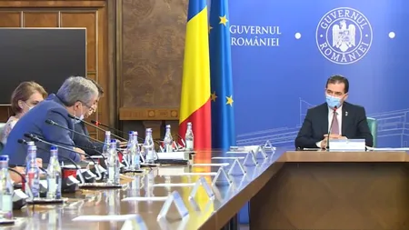 DECIZIE. Prim-ministrul: ”Am luat decizia de a permite oficierea slujbelor religioase și în spații închise”