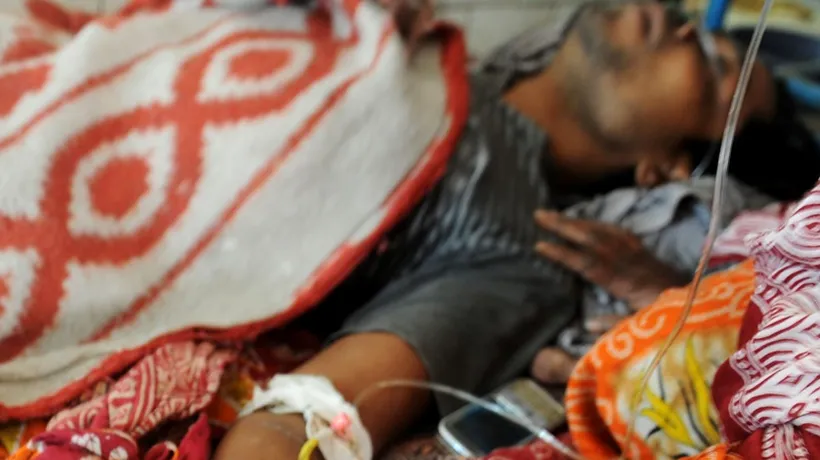 Bilanțul deceselor în cazul otrăvirii cu alcool contrafăcut în India poate să treacă de 100