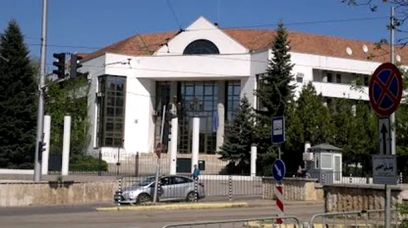 MAE: O mașină condusă de un angajat al Ambasadei României la Sofia a lovit un bulgar; bărbatul a murit