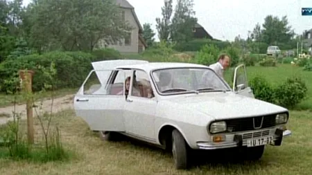 O mașină românească - vedetă în filmele străine. În ce producții 'joacă' Dacia. GALERIE FOTO