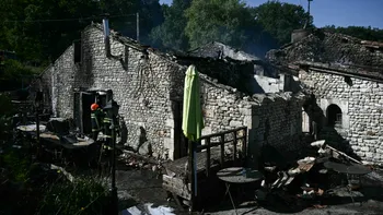Patru persoane ucise și una dispărută, după un INCENDIU la un centru pentru adulți cu dizabilități din Franța