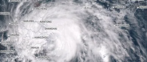 Taifunul In-Fa a lovit estul Chinei. Peste 100.000 de persoane au fost evacuate
