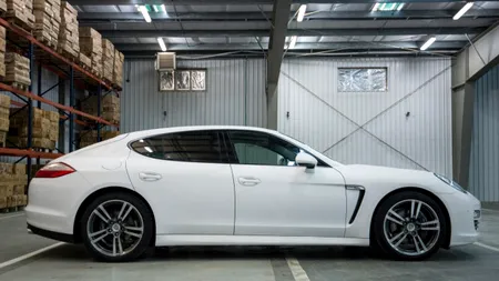 OCAZIE. Mașini de lux, confiscate și scoase la licitație la prețuri mici. Cât costă un Audi Q7 sau un Porsche