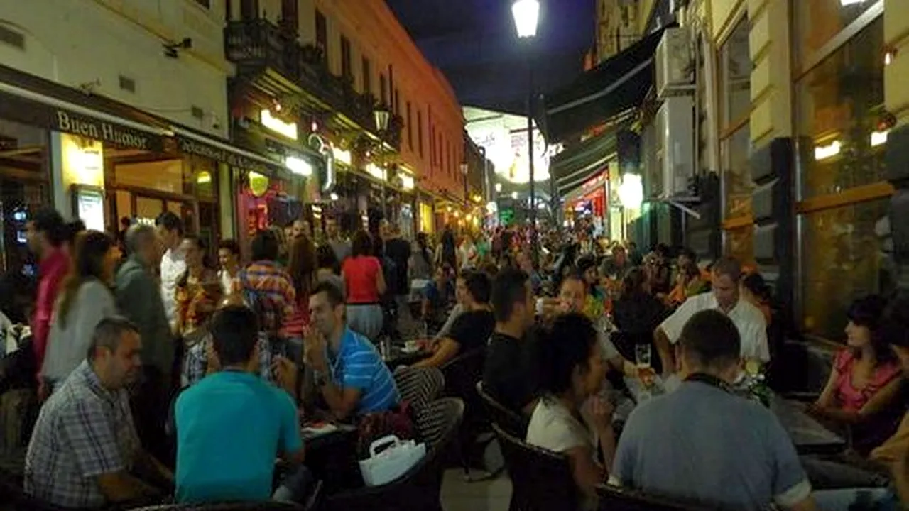 Suporturi de pahar cu sfaturi preventive pentru turiștii străini, în București