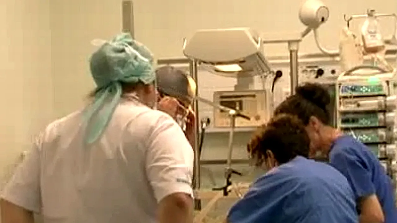 Un nou scandal în spitale: mai multe operații pentru copiii internați la Colțea, oprite